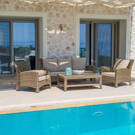 Pangea Kalli Трапезаки